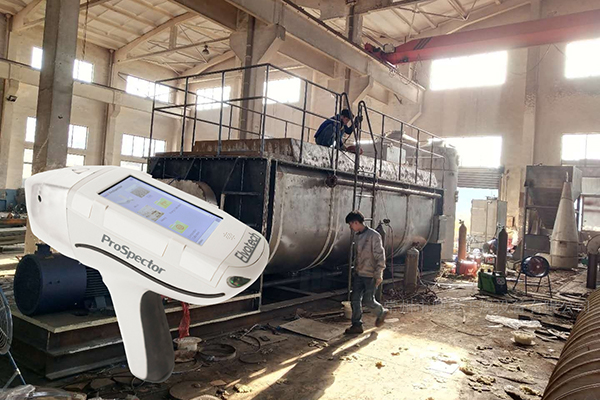 伊瓦特手持式光谱仪的户外检测